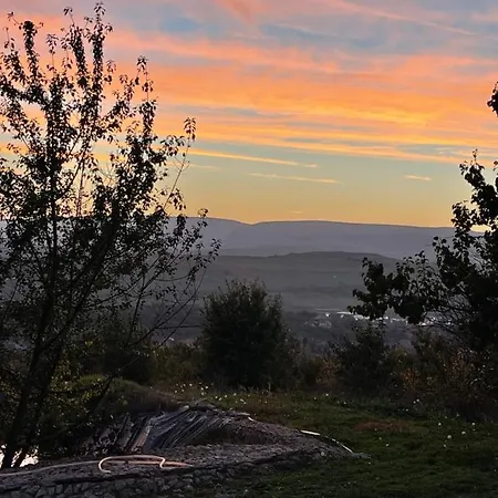 Caravans Park & Glamping Tents In The Vineyard * Turda